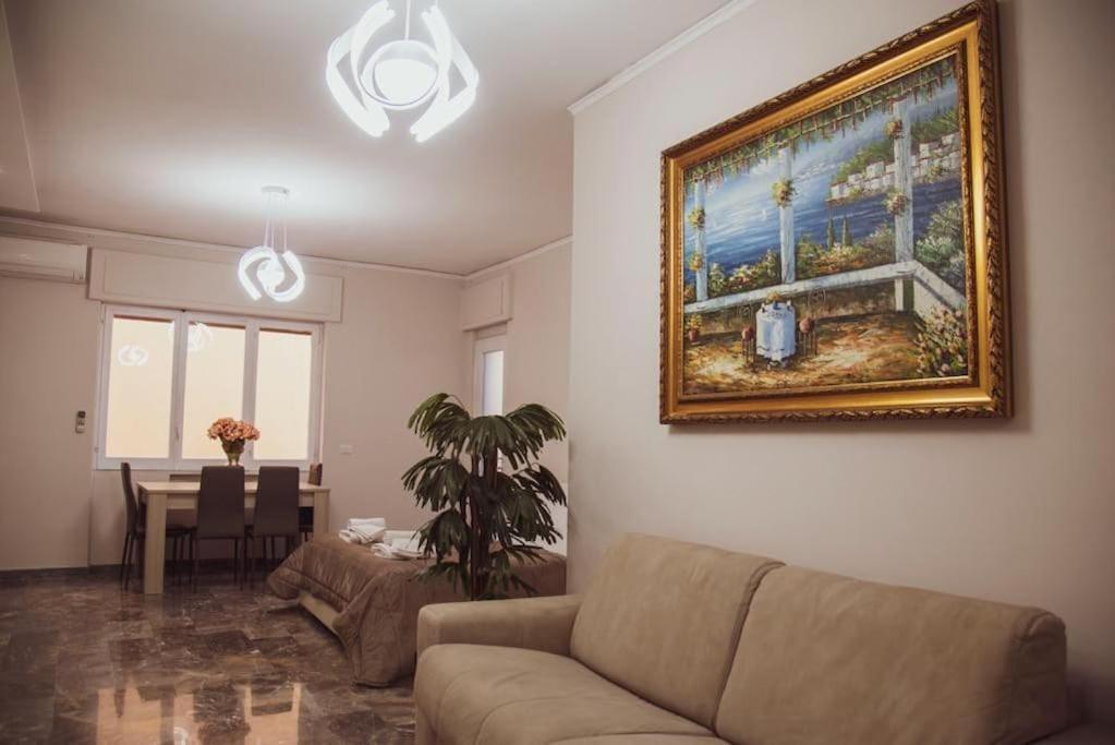 Campania Apartment Pompei Luxury - 150M Dalla Stazione - 5Km Da Pompei Poggiomarino Dış mekan fotoğraf